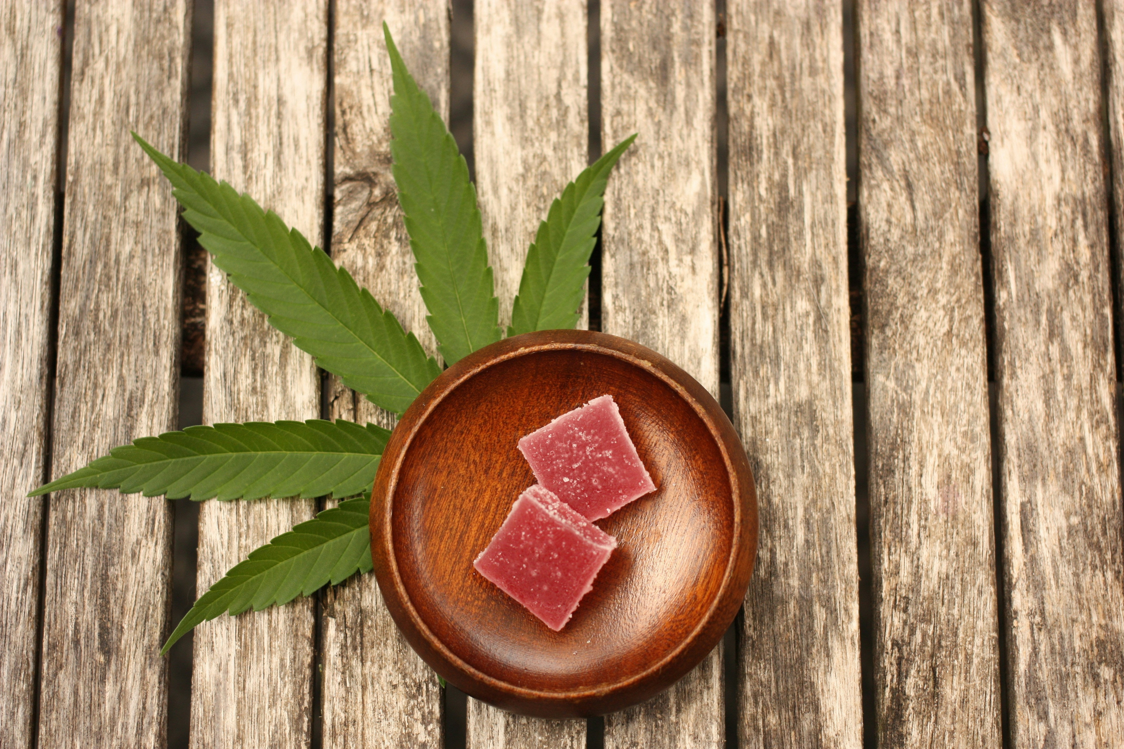 Drinking THC vs Edibles | Which is the Better Consumption Method? Mr. Moxey's Drinking THC vs Edibles | Which is the Better Consumption Method? Mr. Moxey's